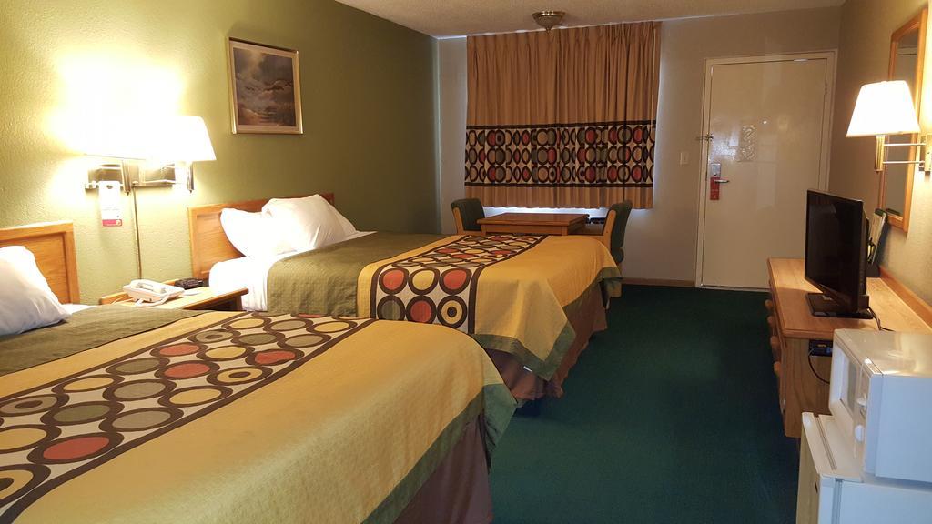 Budgetel Inn & Suites Butler Exteriör bild